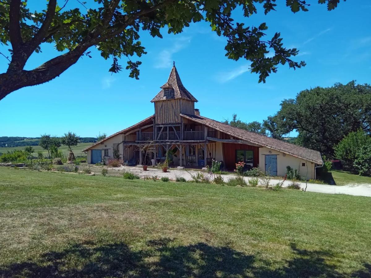 Ferme Ahoco Chambre D'Hotes Residence D'Artistes Lavit ภายนอก รูปภาพ